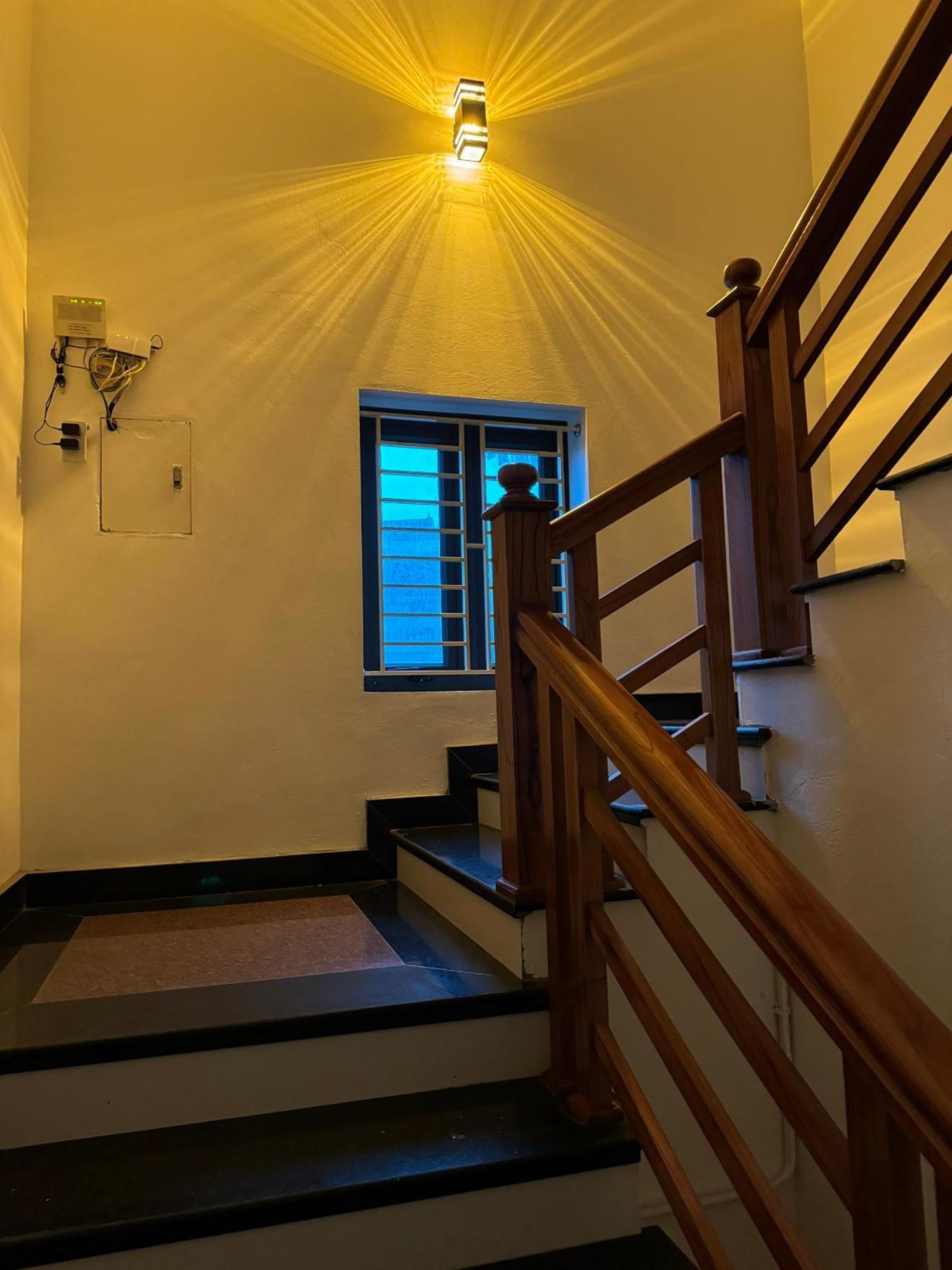 Nho Quan Hotel Minh Thang מראה חיצוני תמונה